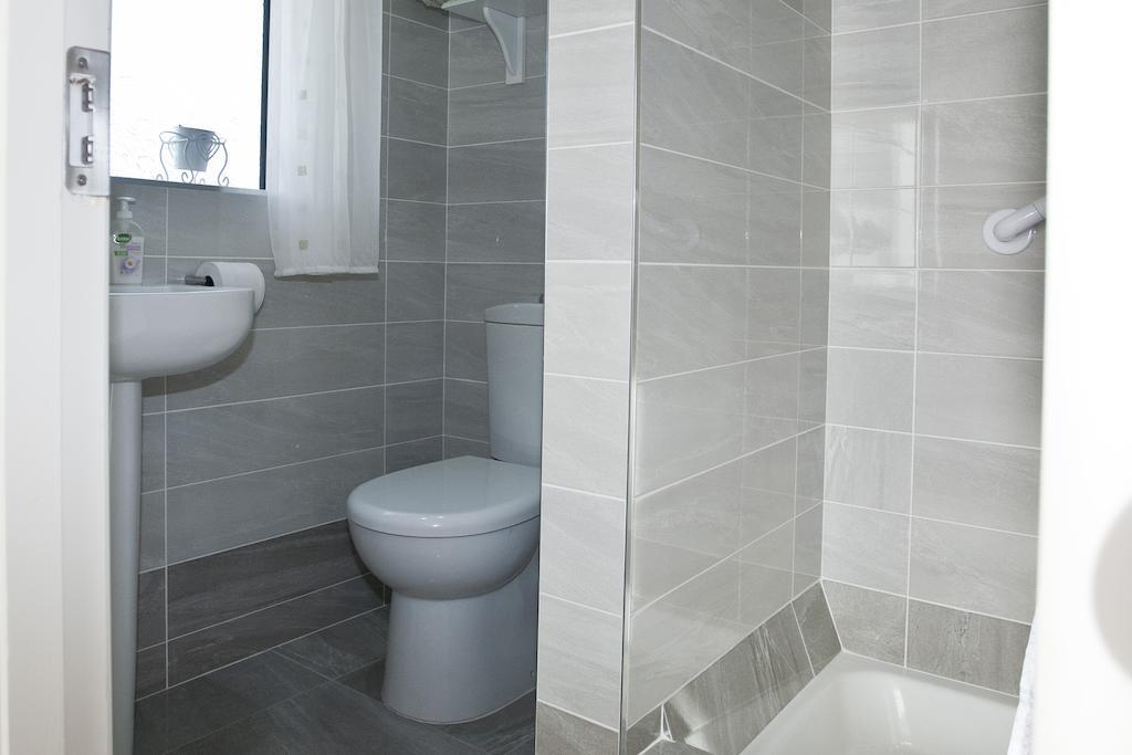 Avalon House B&B グレンティーズ 部屋 写真
